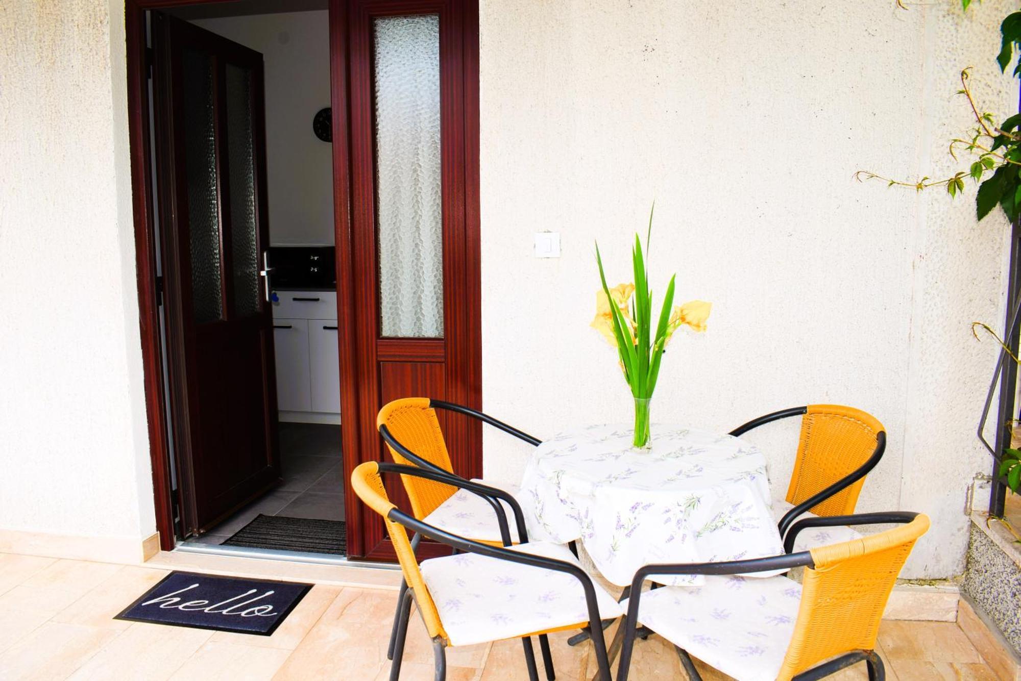 Apartments Maestral Malinska Bagian luar foto