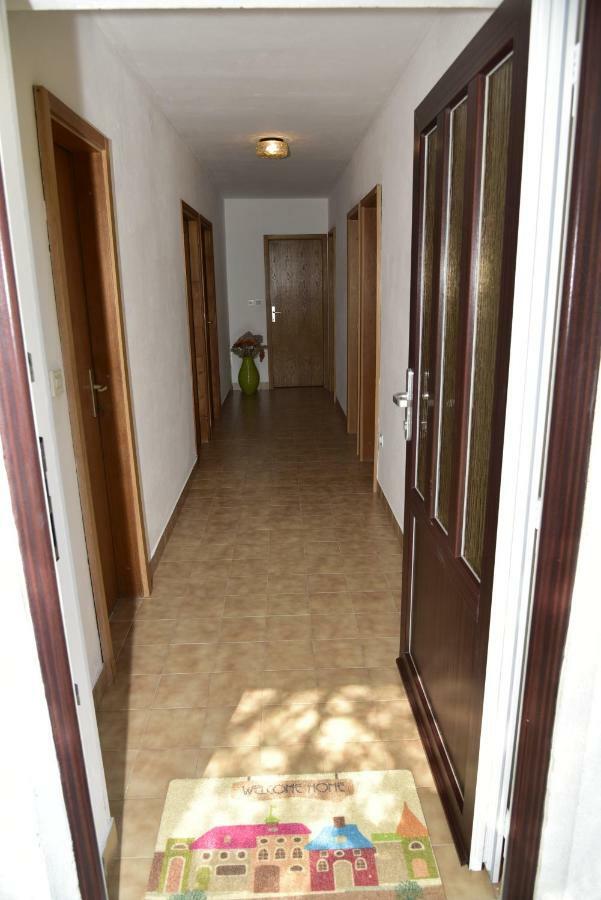 Apartments Maestral Malinska Bagian luar foto