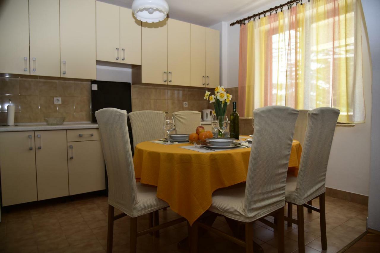 Apartments Maestral Malinska Bagian luar foto