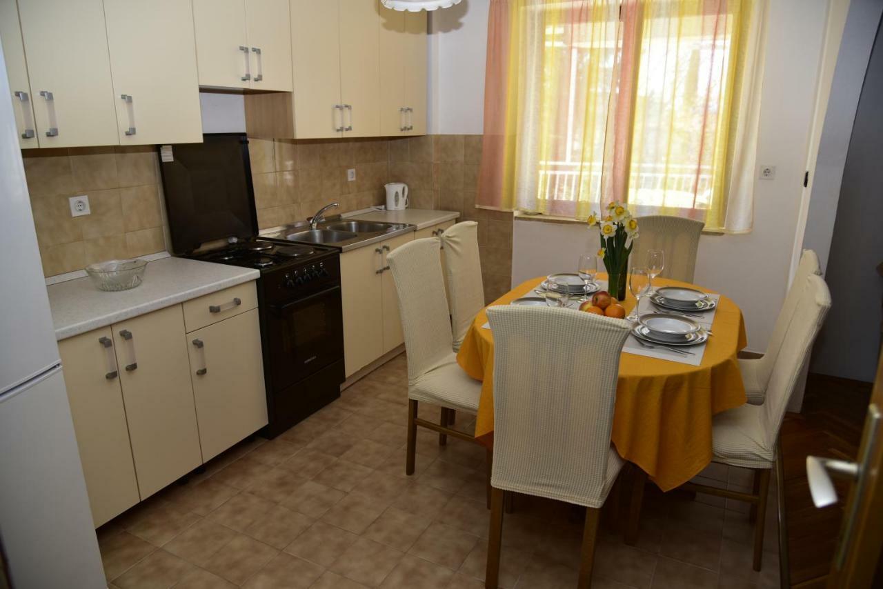 Apartments Maestral Malinska Bagian luar foto